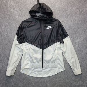 Nike Windrunner Jacket Women M Black White Sportswear Vented Zip Pockets Running